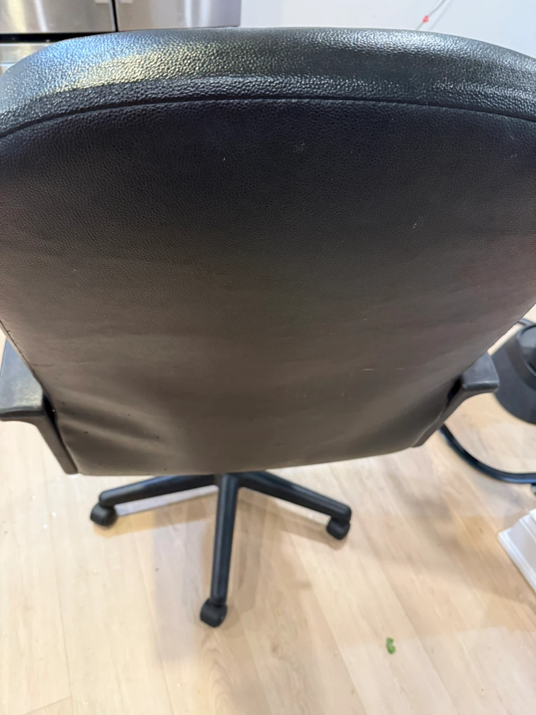 Black Office Chair - photo 3