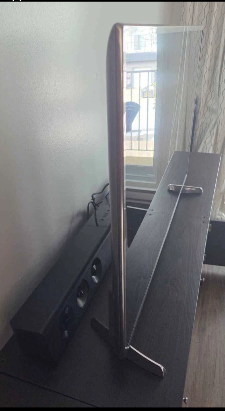 LG Smart TV 42 inch - photo 2
