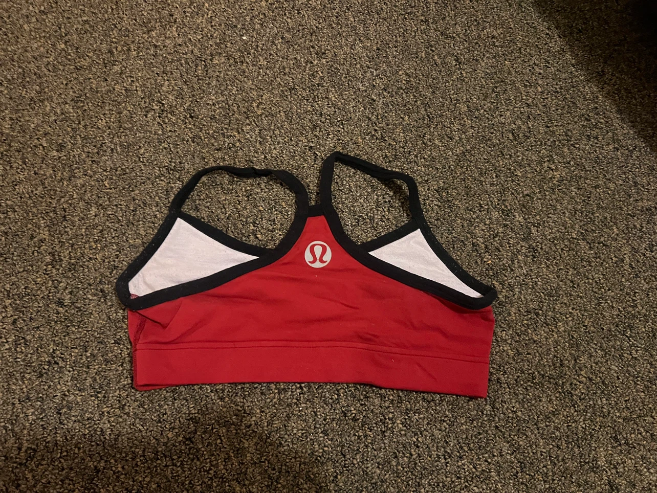 Lululemon Red Sports Bra - photo 2