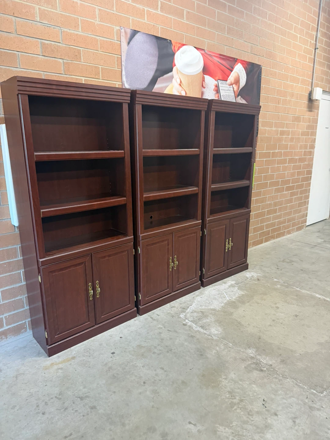 Set of 3 Bookcases with Lower Cabinets - photo 3