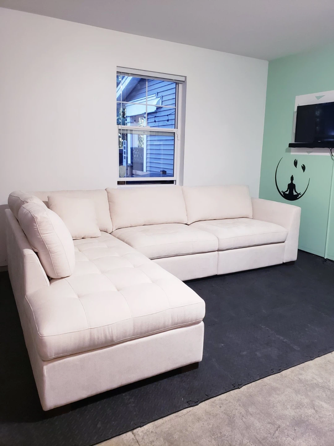 Like New Modular Sectional Sofa ( Delivery Available ) - photo 2