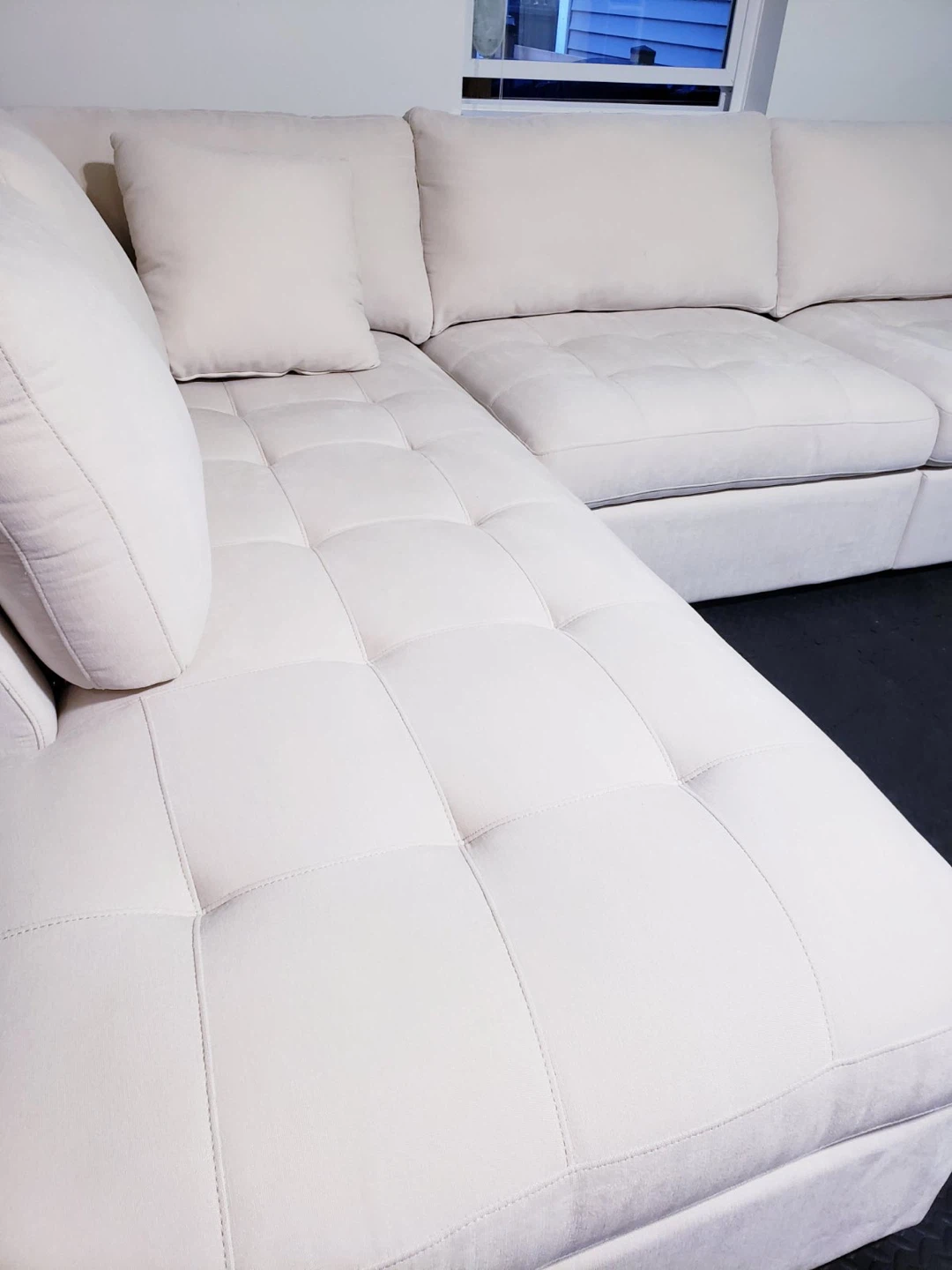 Like New Modular Sectional Sofa ( Delivery Available ) - photo 3