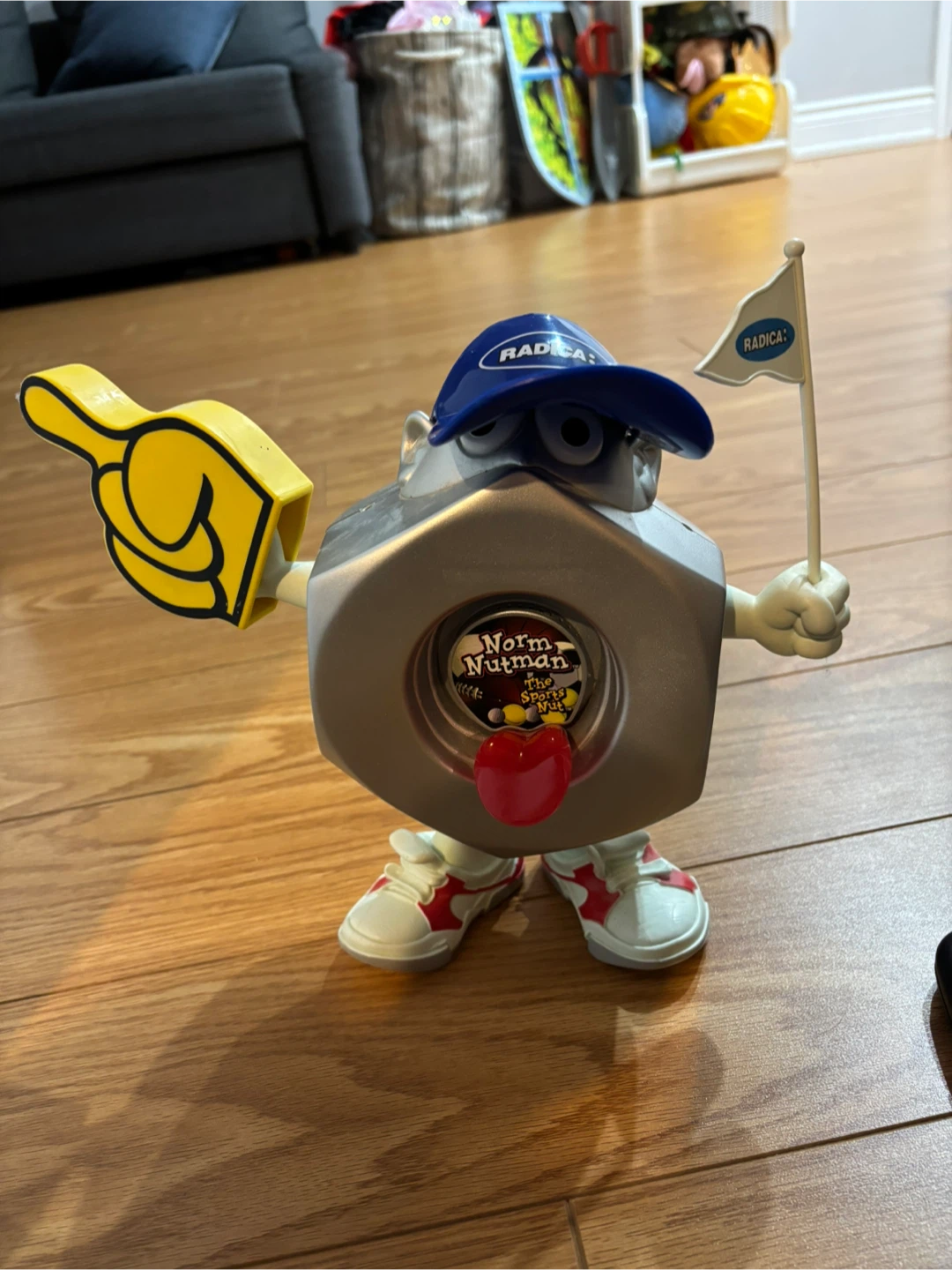 Sports trivia Radica Norm Nutman The Sports Nut Electronic Game - photo 2