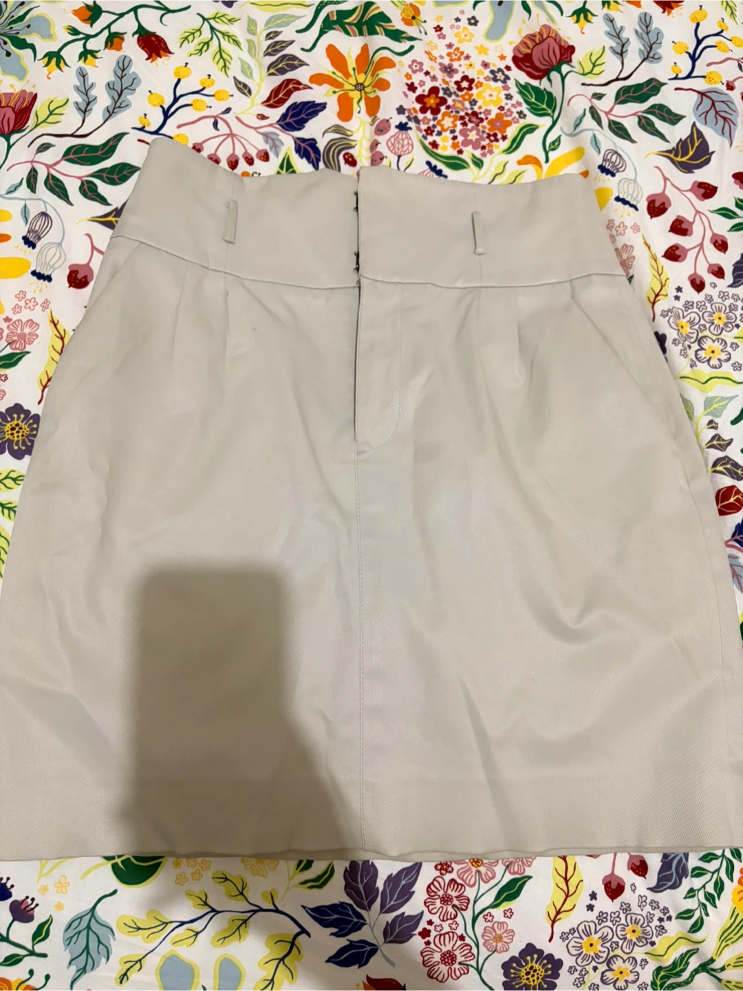 Club Monaco beige skirt, size 6 - photo 3