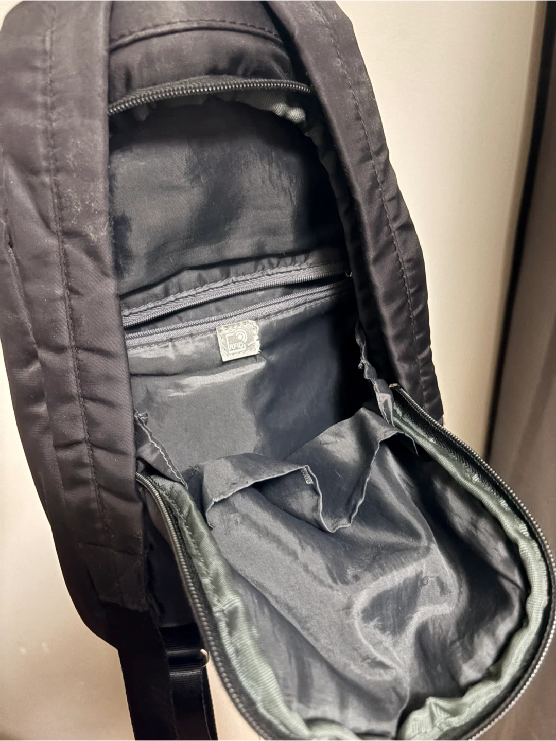 Hedgren Black RFID-Blocking Backpack - photo 3