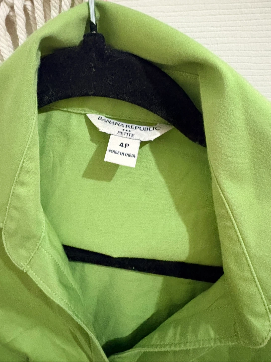 Banana Republic Petite Green Button-Up Shirt Size 4P