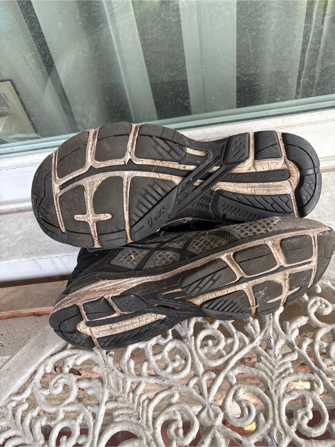 Asics Running Shoes Size 9 - photo 2