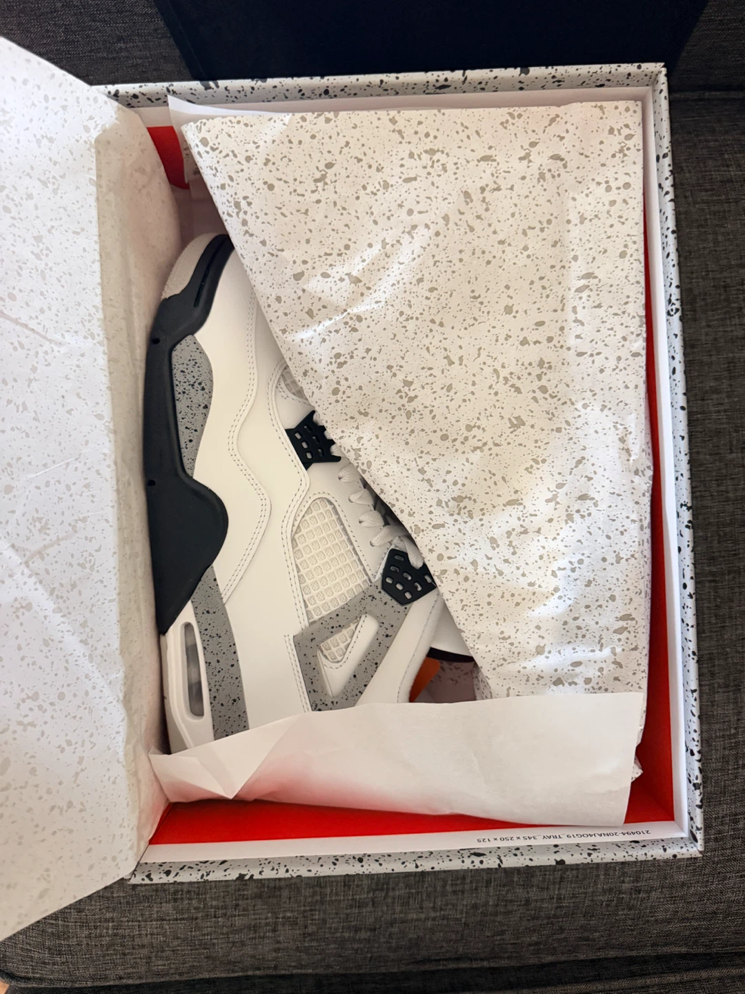 Air Jordan 4 Retro White Cement (10.5)