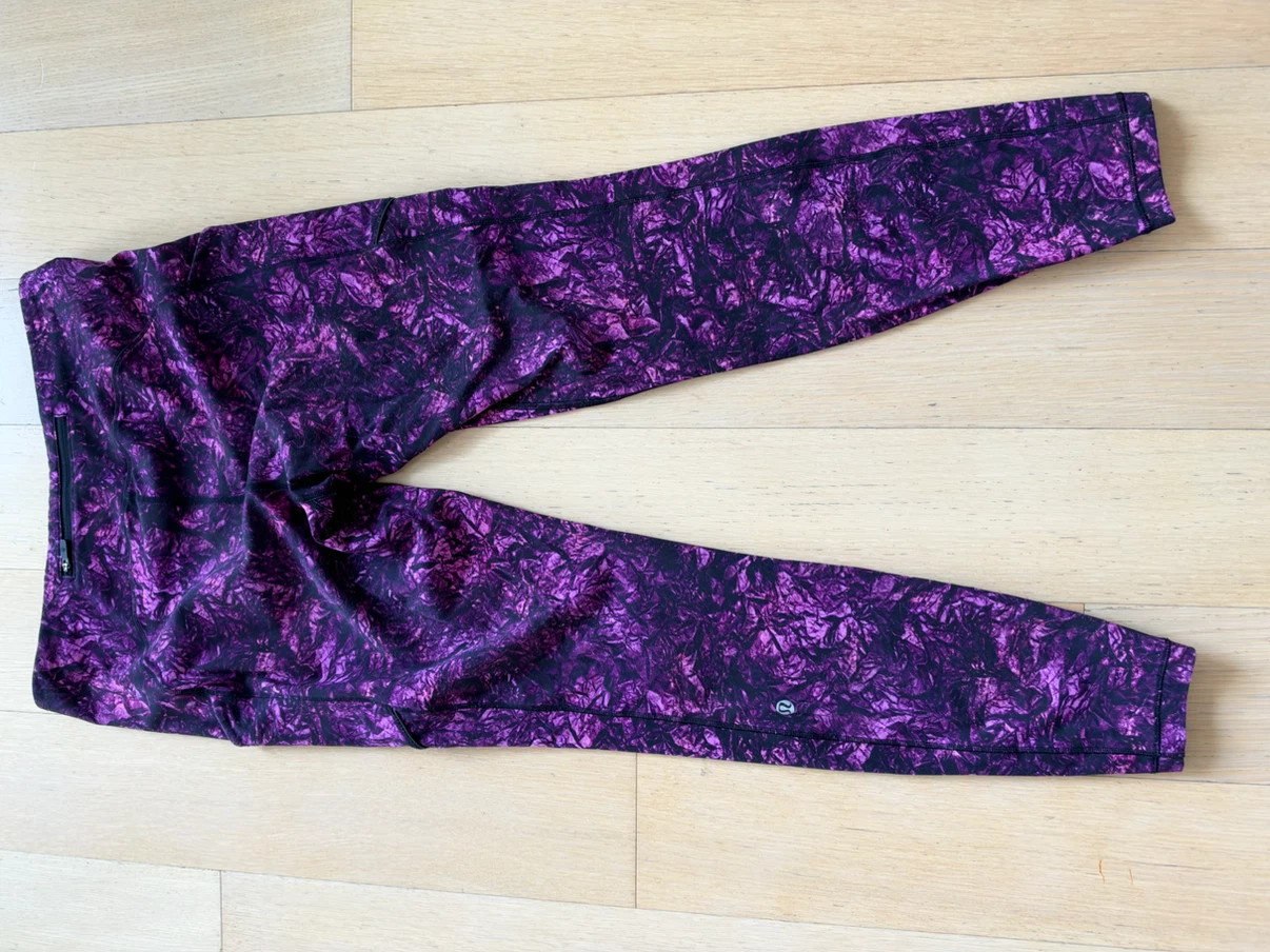 Lululemon leggings size 8 Thick fabric side deep pocket - photo 3