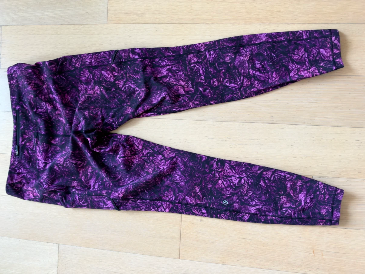 Lululemon leggings size 8 Thick fabric side deep pocket - photo 4