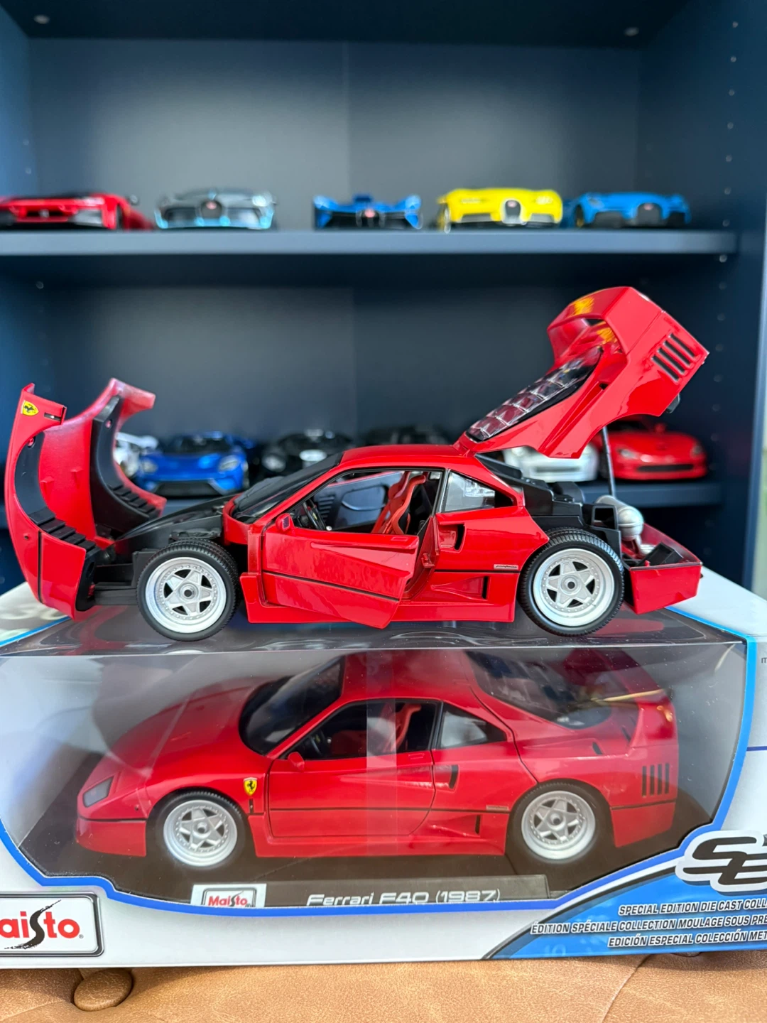 FERRARI F-40 Maisto 1:18 SEALED - photo 3