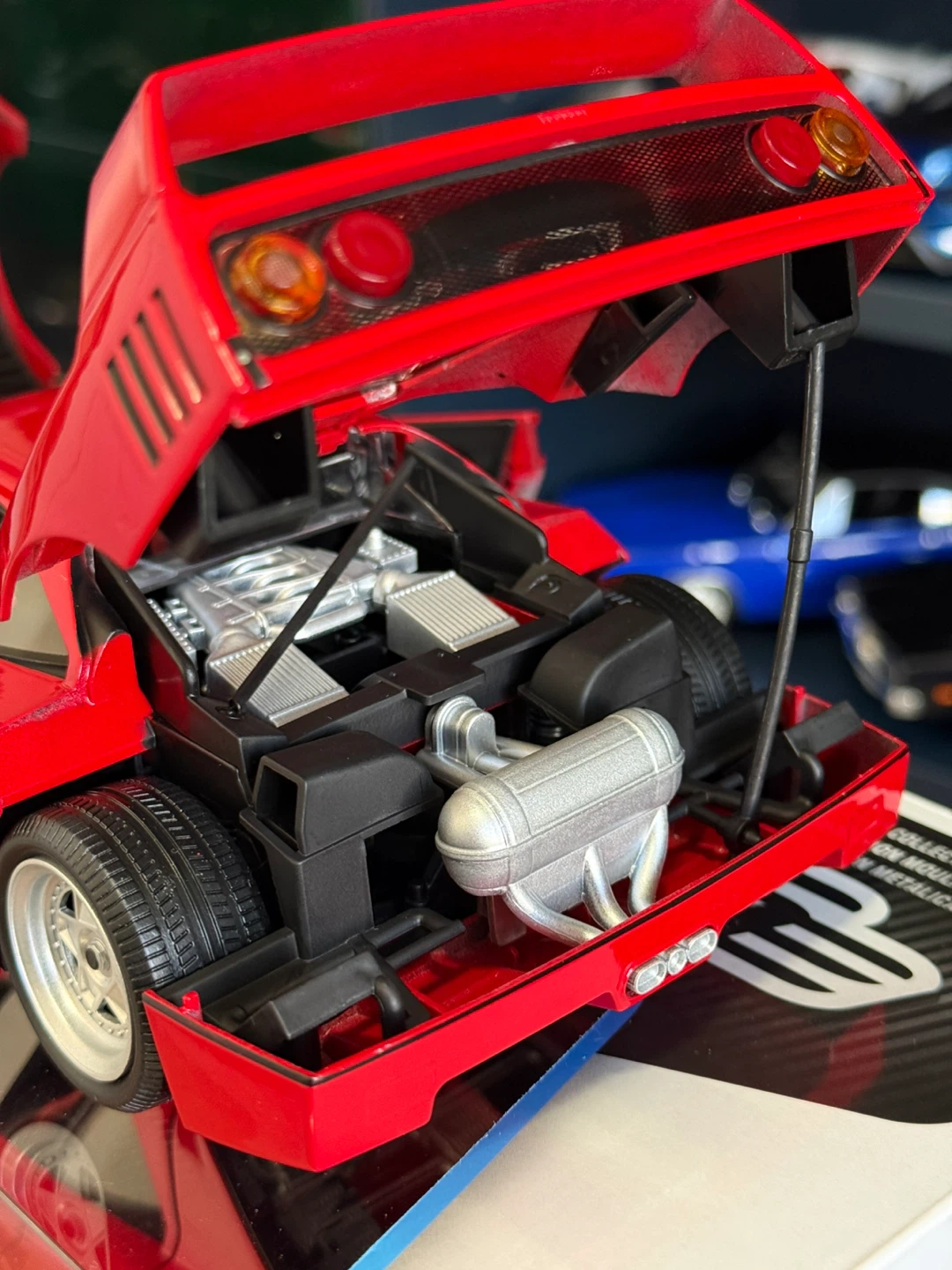 FERRARI F-40 Maisto 1:18 SEALED - photo 4