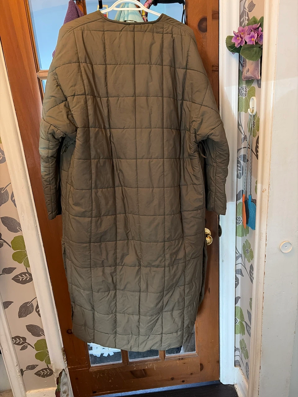 H&M Olive Quilted Coat Size Medium - photo 2