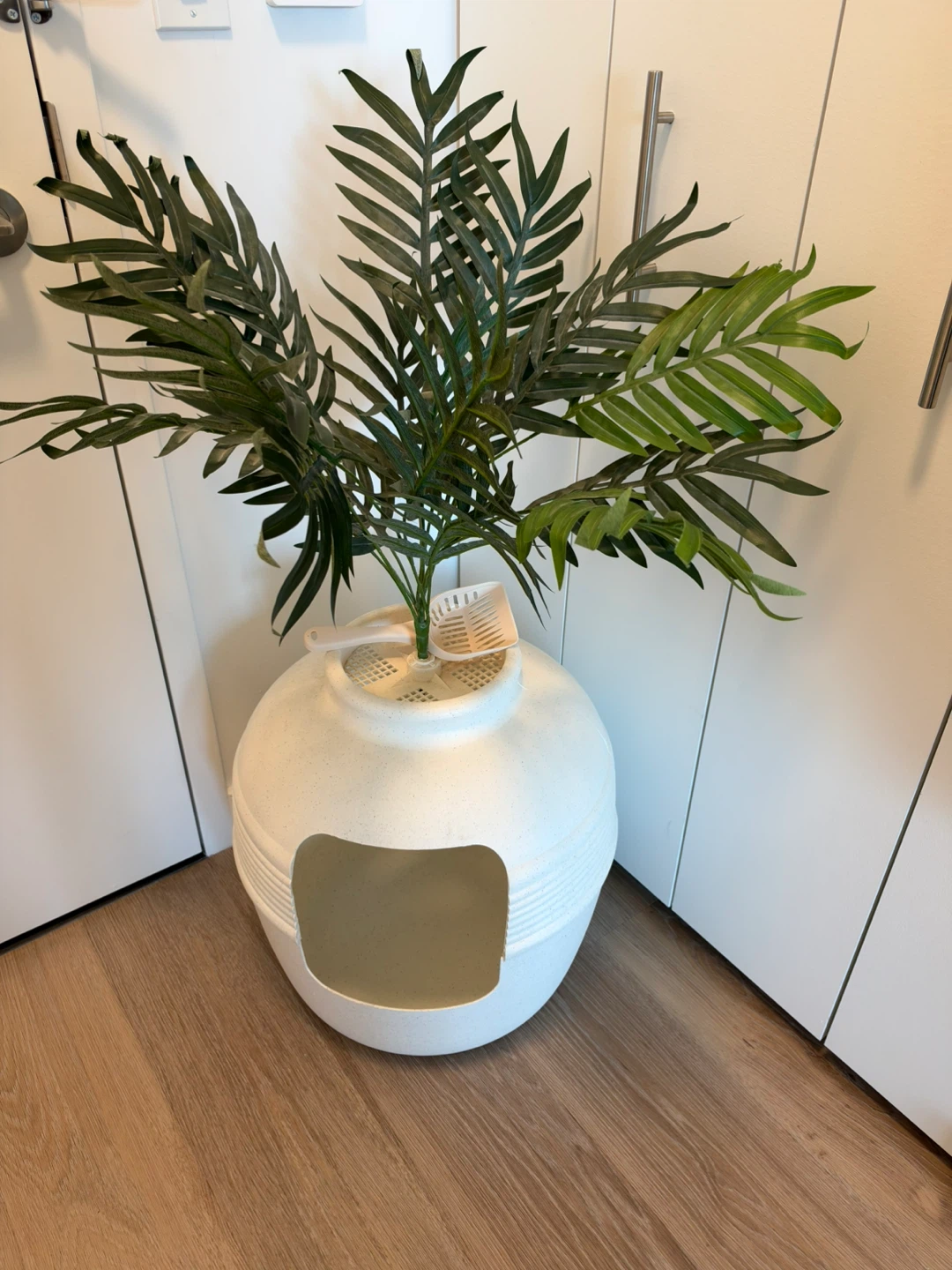 Cat Litter Box with decorative faux Planter