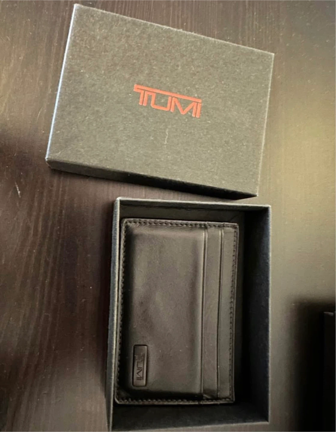 Tumi Leather Card holder wallet with money clip