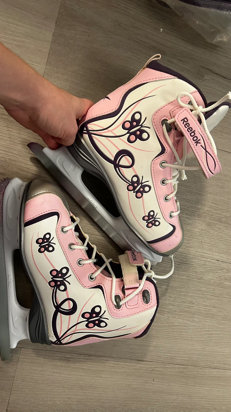 Reebok Girl's Figure Skates - Size 4