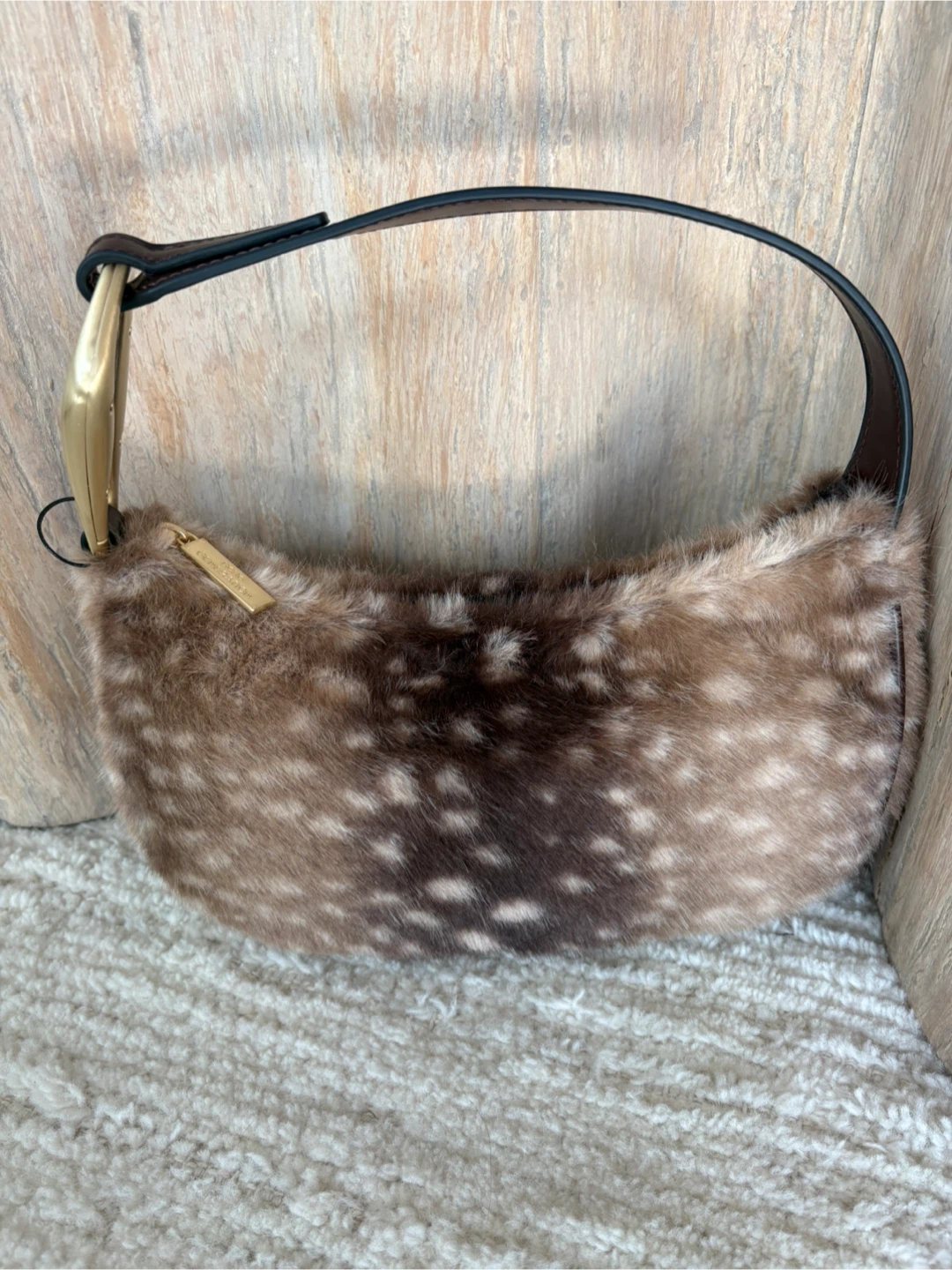 New BCBG BAMBI Faux Fur Spotted Shoulder Bag - photo 2