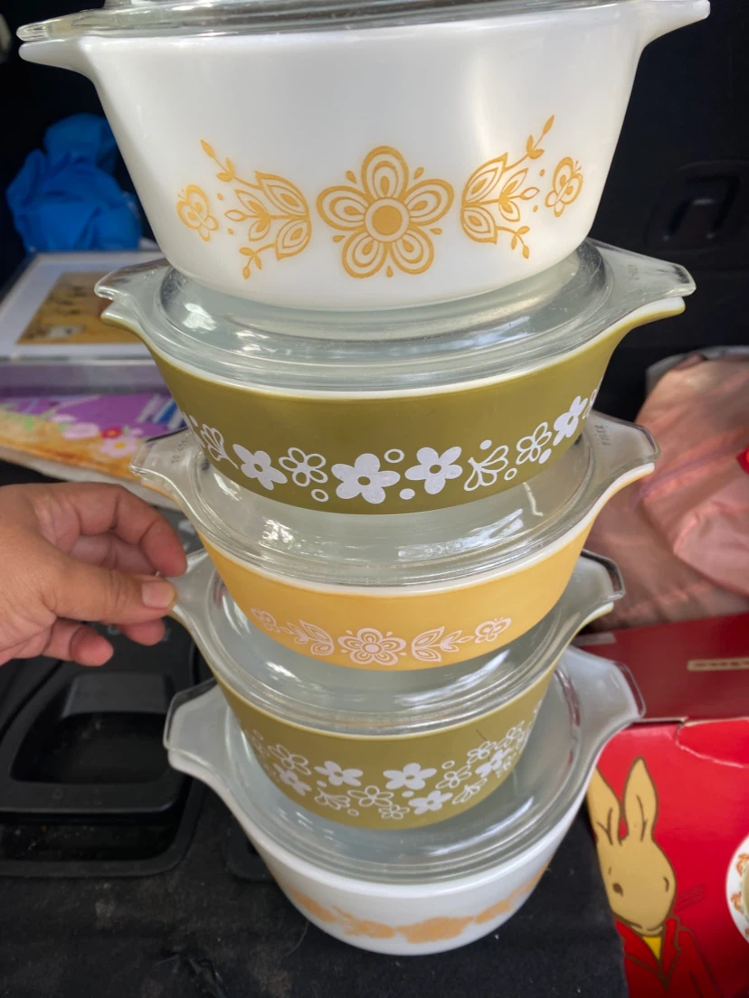 Vintage Pyrex Nesting Casserole Bowls