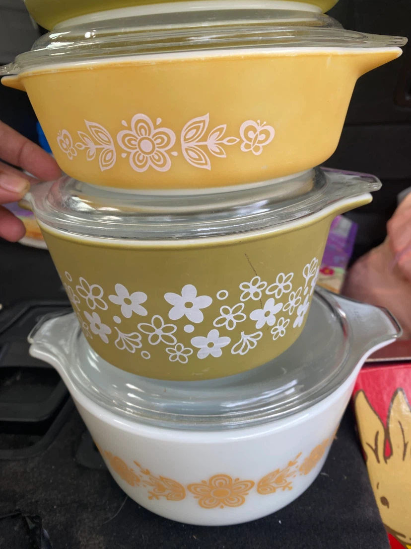Vintage Pyrex Nesting Casserole Bowls - photo 2