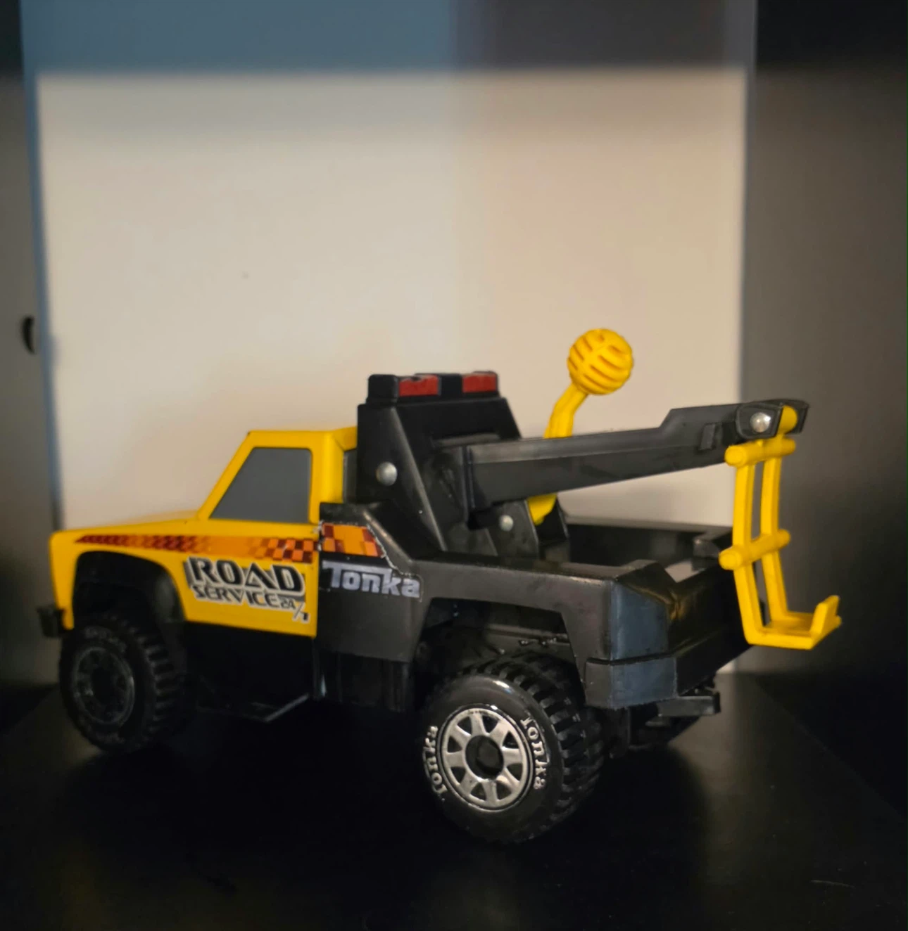 Tonka Road Service Tow Truck - - photo 4