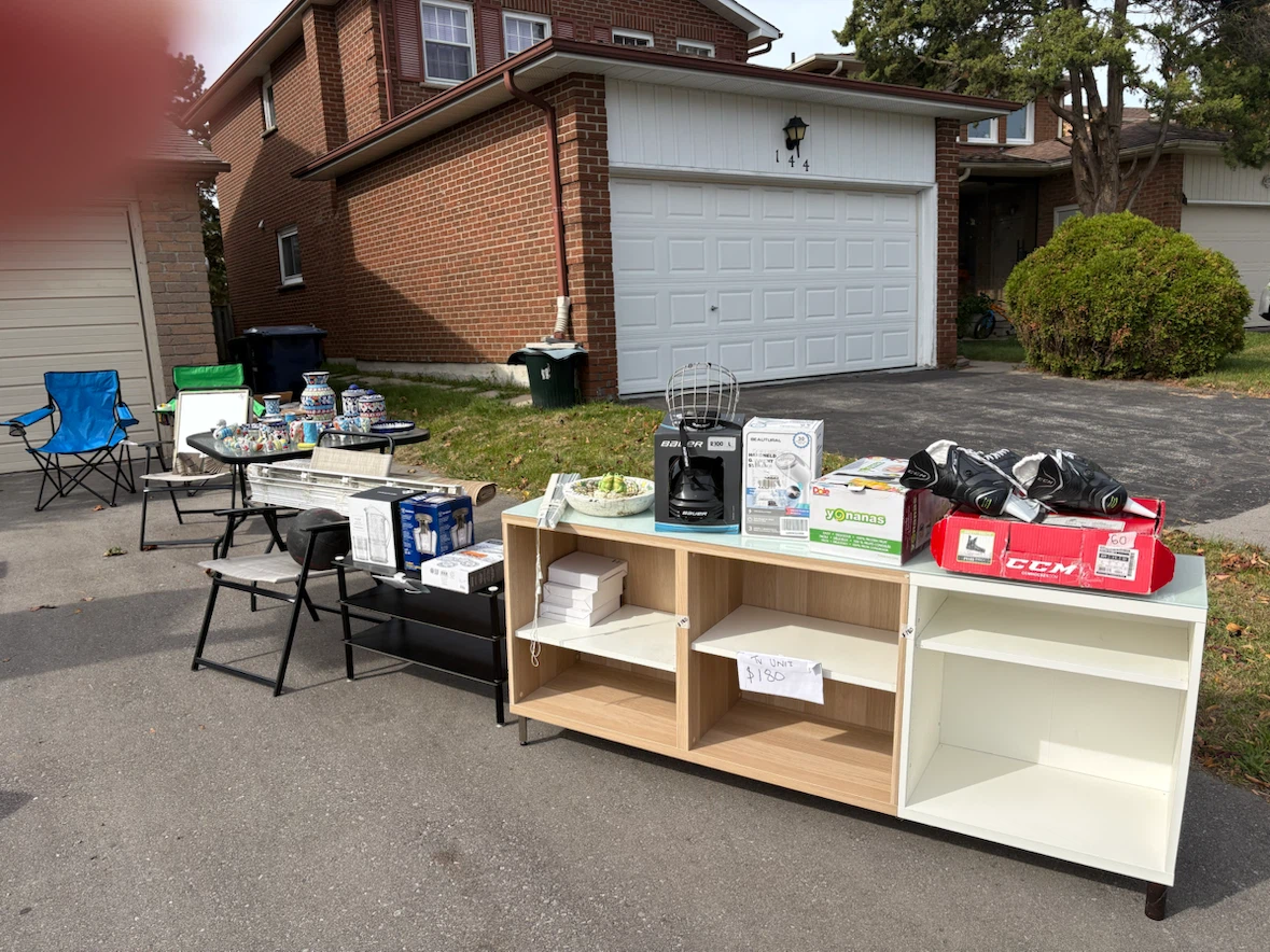 Yard sale - photo 2