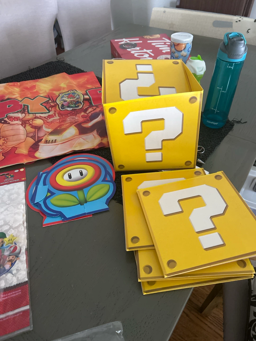 Super Mario birthday party stuff - photo 2