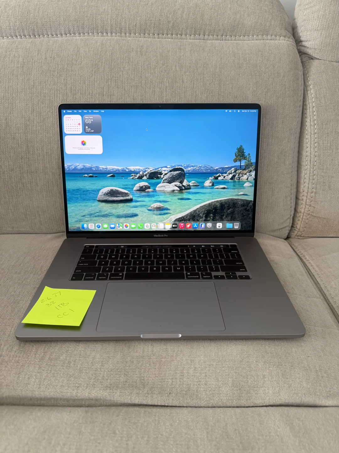 MacBook Pro 16” 2.6ghz i7 1Tb 32gb ram, new battery