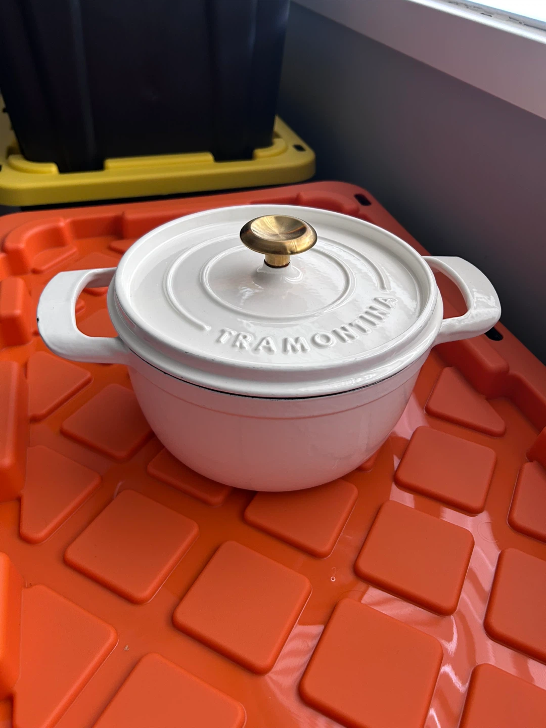 Tramontina Cast Iron Dutch Oven