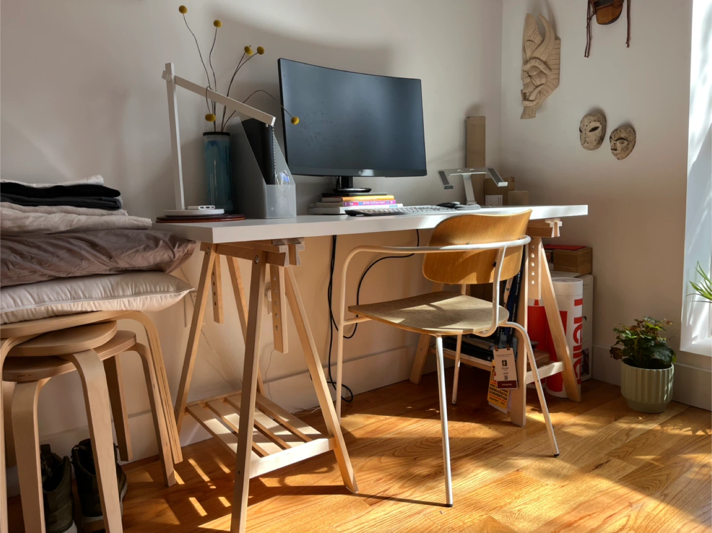 IKEA LAGKAPTEN / MITTBACK Desk
