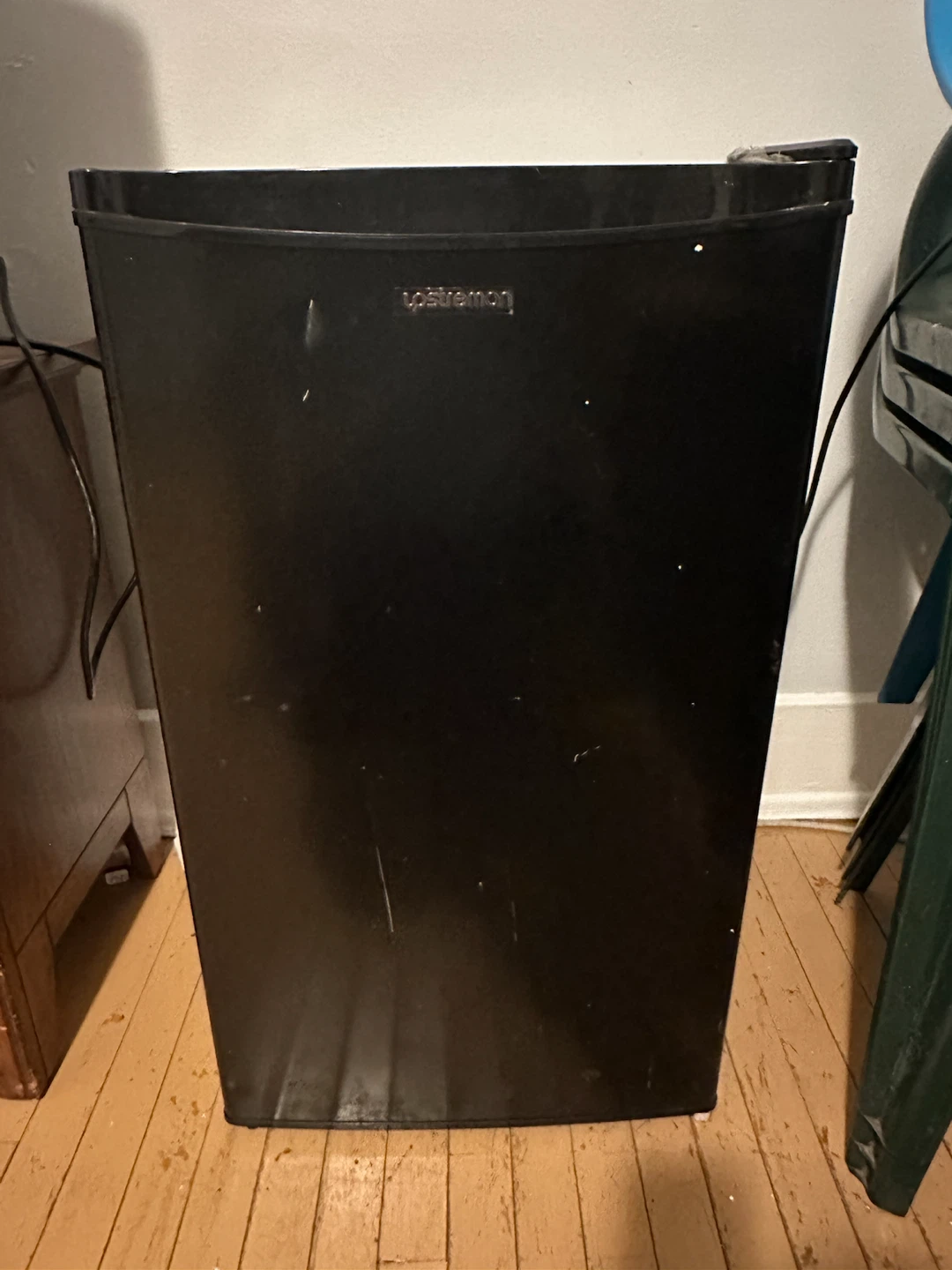 Upstreman Compact Refrigerator