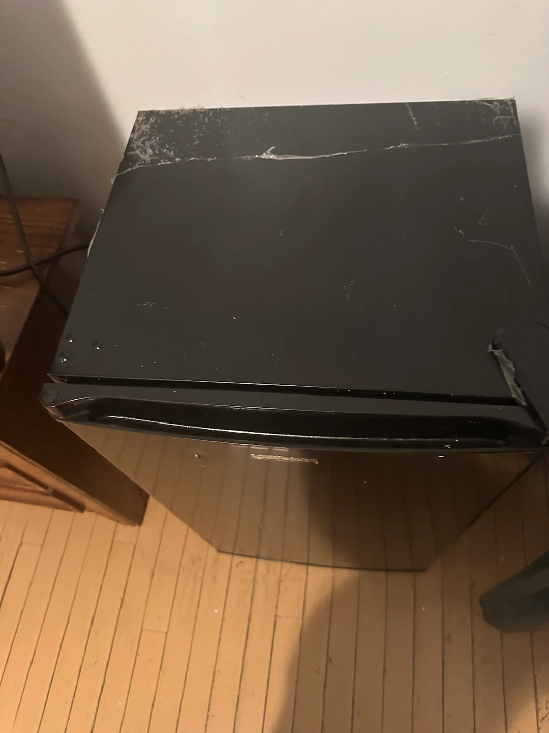 Upstreman Compact Refrigerator - photo 2