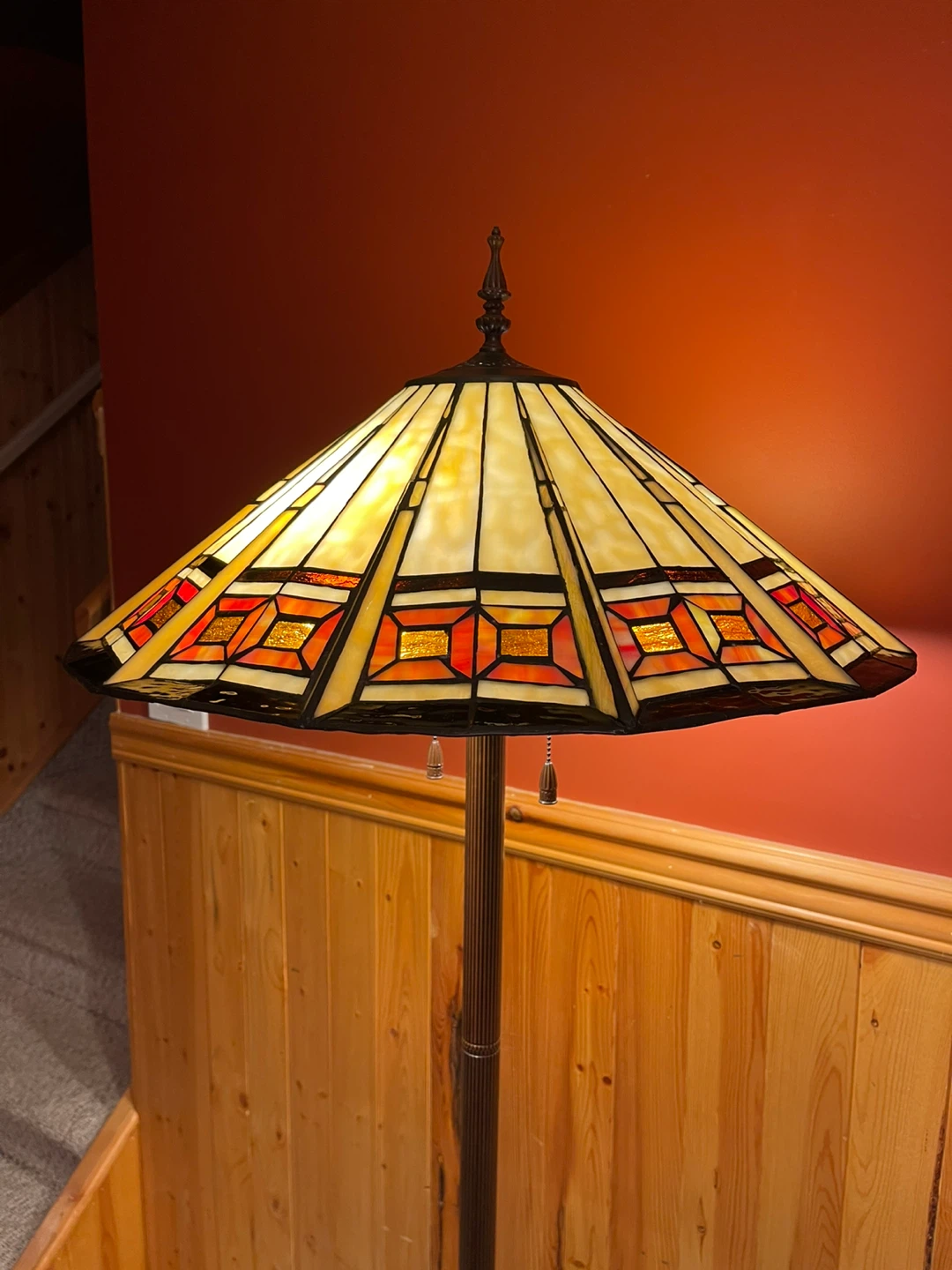 A large beautiful Tiffany Style stained glass floor lamp - photo 4
