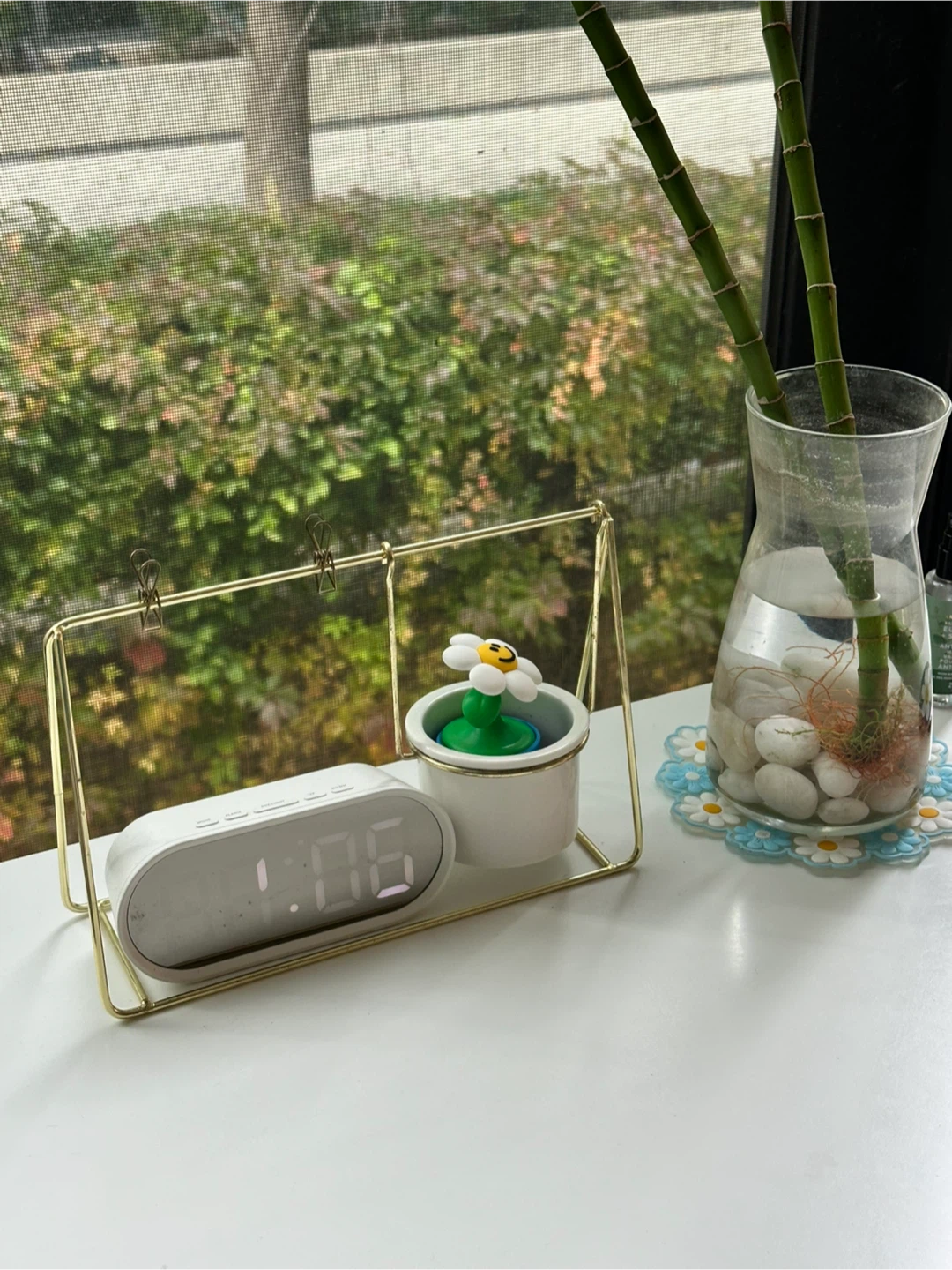 Modern Digital Alarm Clock with Gold Stand