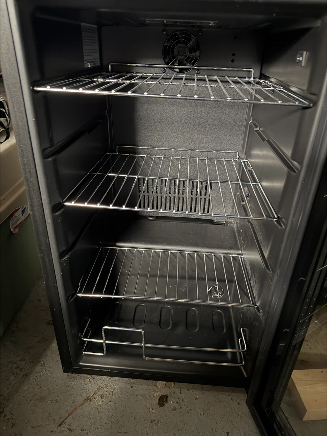 Glass door refrigerator and cooler - photo 2
