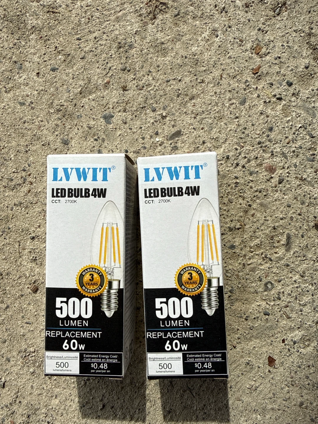 Two LVWIT 4W LED Bulbs
