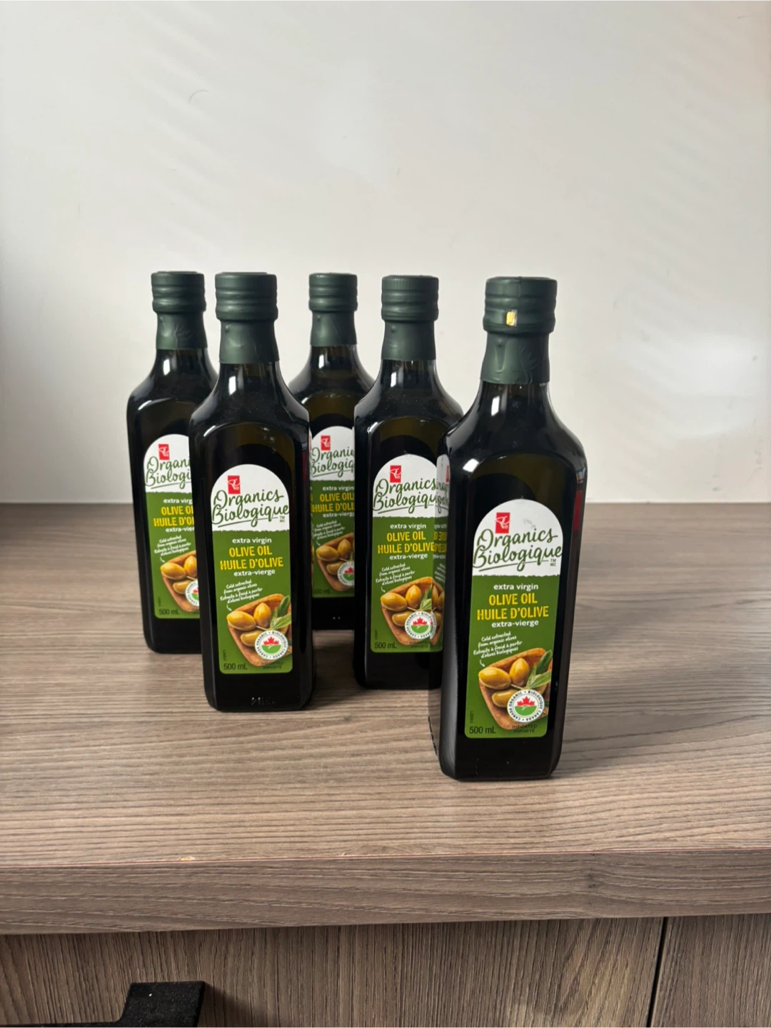 Organic extra virgin olive oil