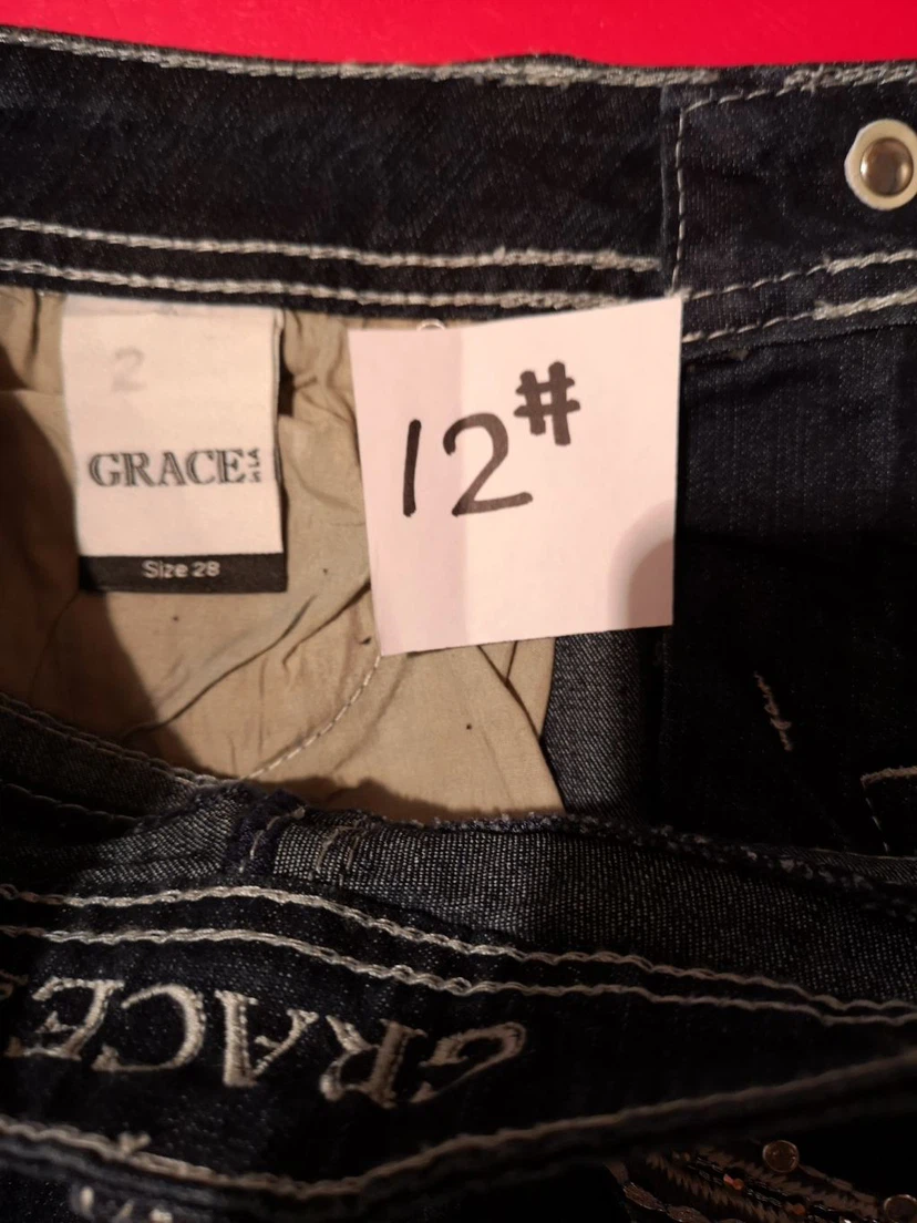 Grace Jeans Size 28 - photo 3