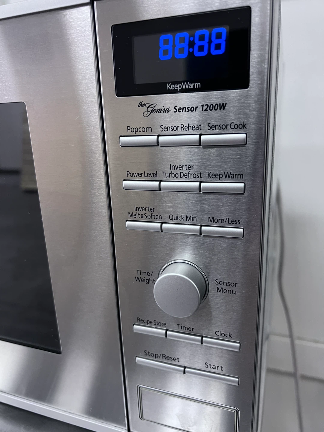 Panasonic The Genius Sensor 1200W Microwave - photo 2