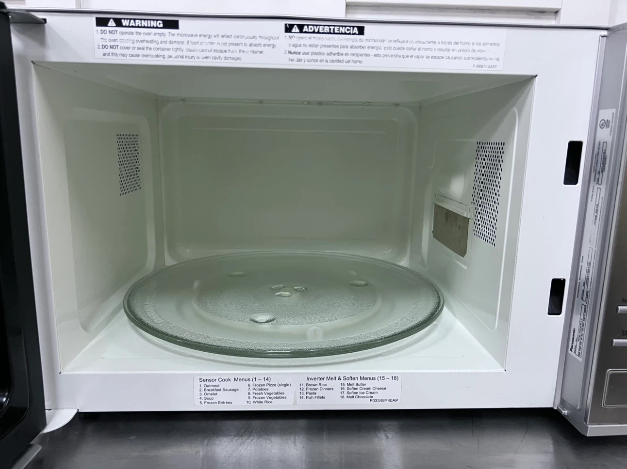 Panasonic The Genius Sensor 1200W Microwave - photo 3