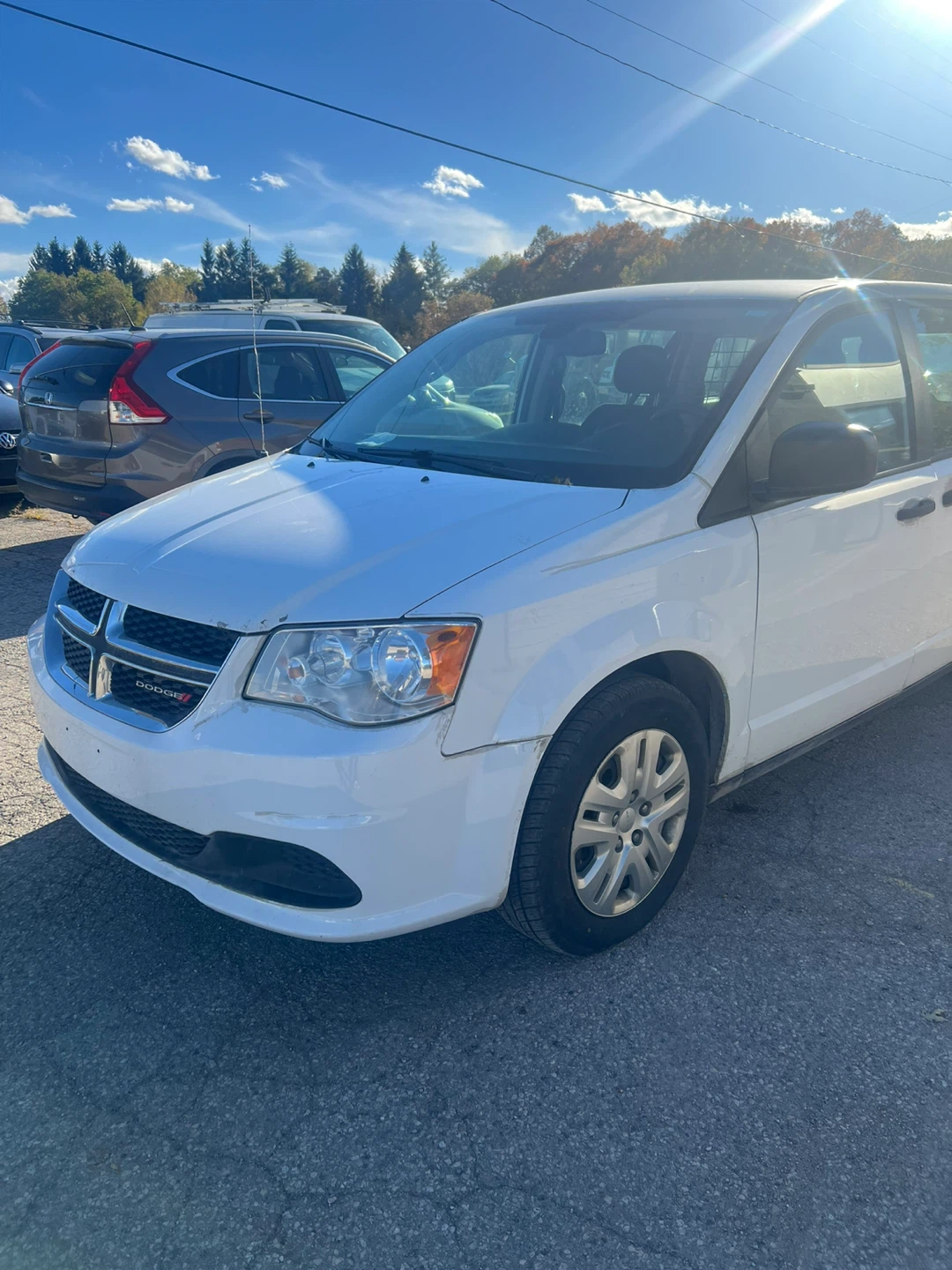 2019 White Dodge Grand Caravan Minivan - photo 2