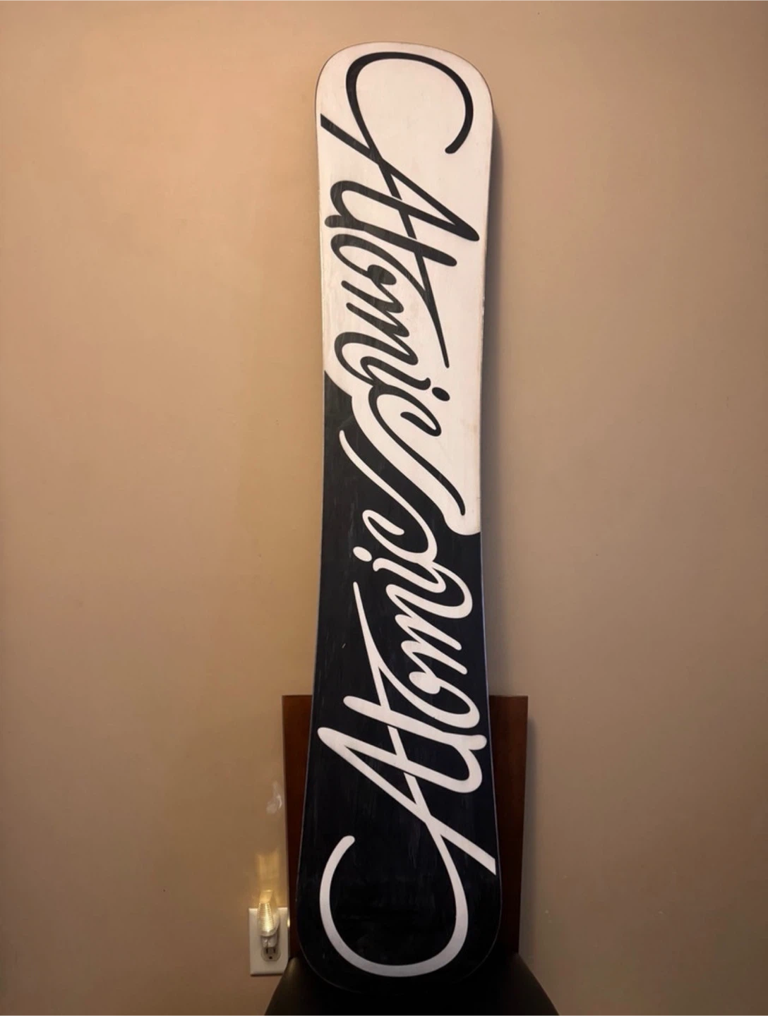 Atomic Hatchet Series 53 Snowboard - photo 2