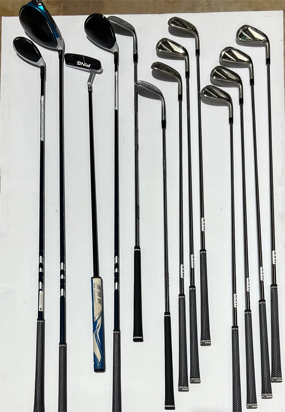 TaylorMade SIM 2 Max Golf Club Set