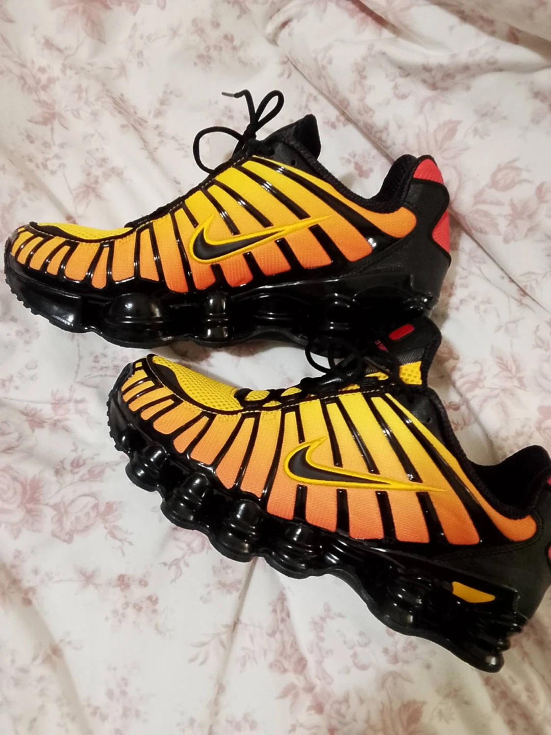 Nike Shox Women's Shoes - Size 8 - photo 2