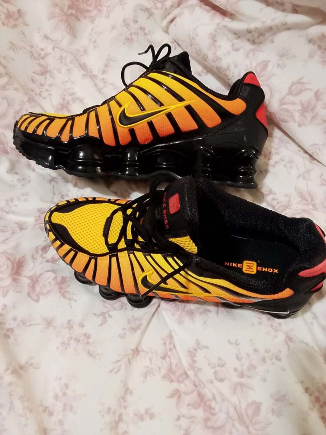 Nike Shox Women's Shoes - Size 8 - photo 3