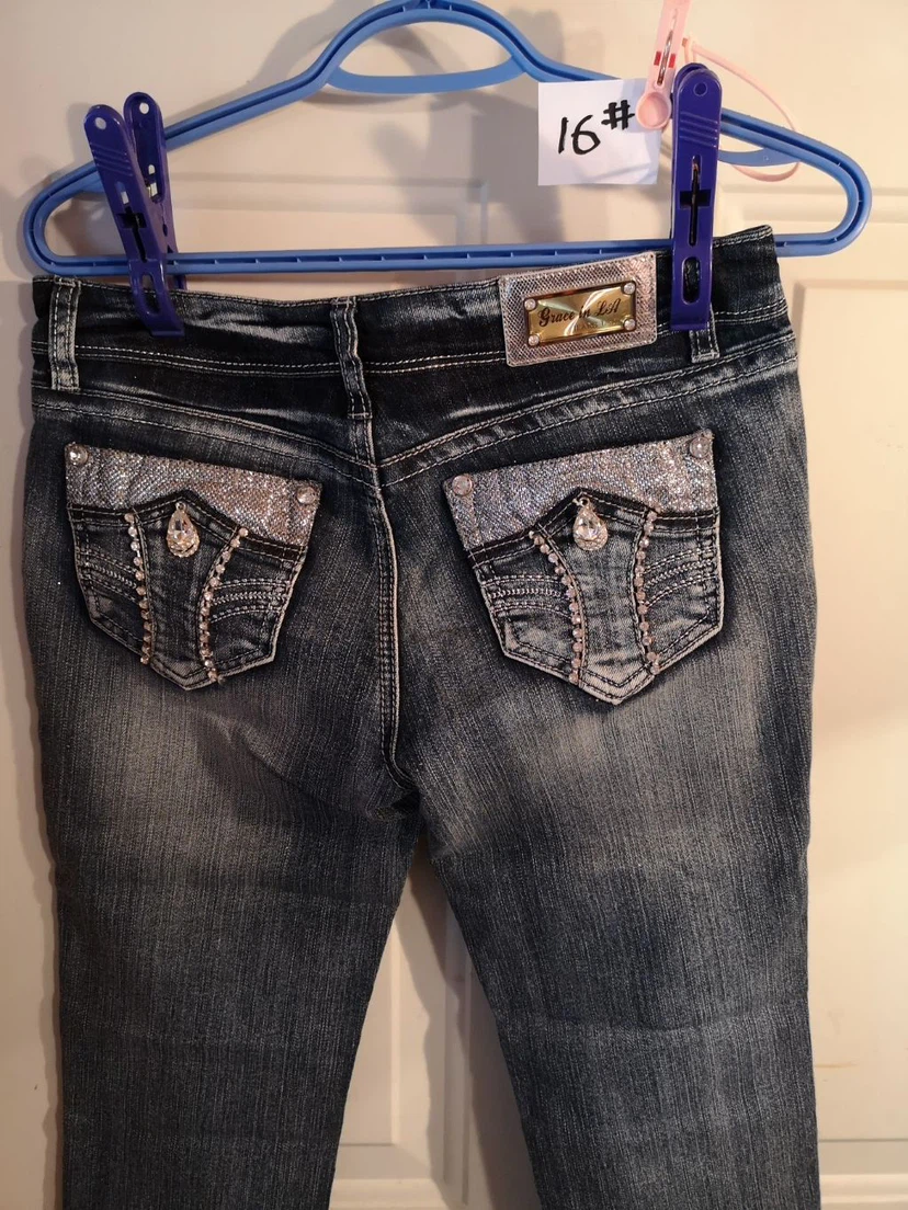 Grace in LA Jeans Size 9/28 - photo 2