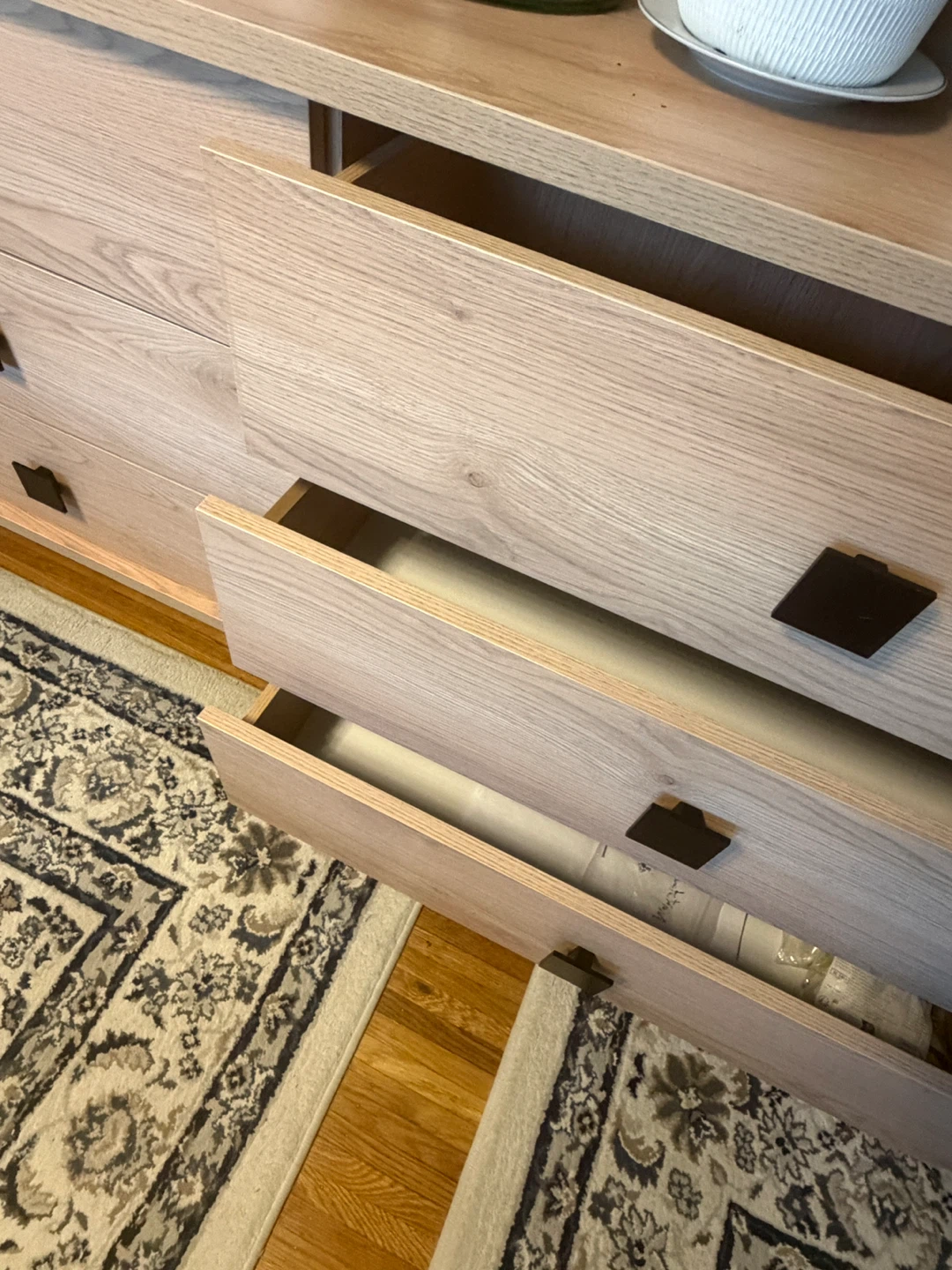 Modern Light Oak Finish 6-Drawer Dresser - photo 5
