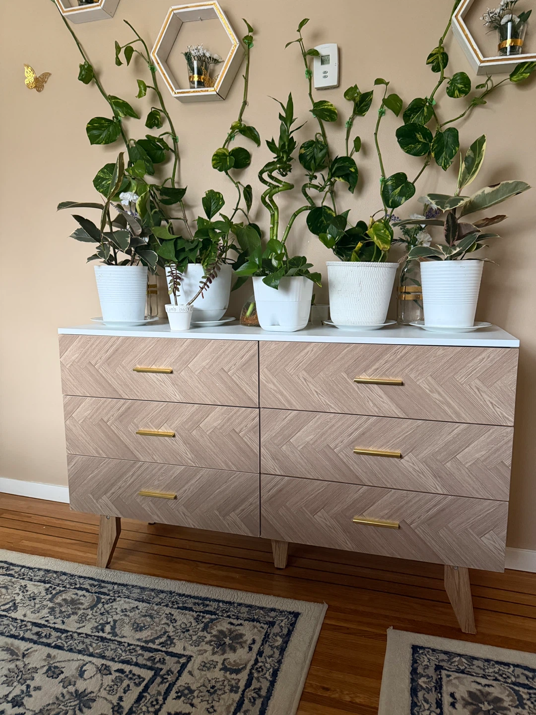 Modern 6-Drawer Dresser