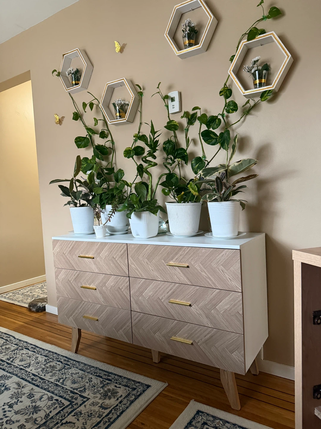Modern 6-Drawer Dresser - photo 4