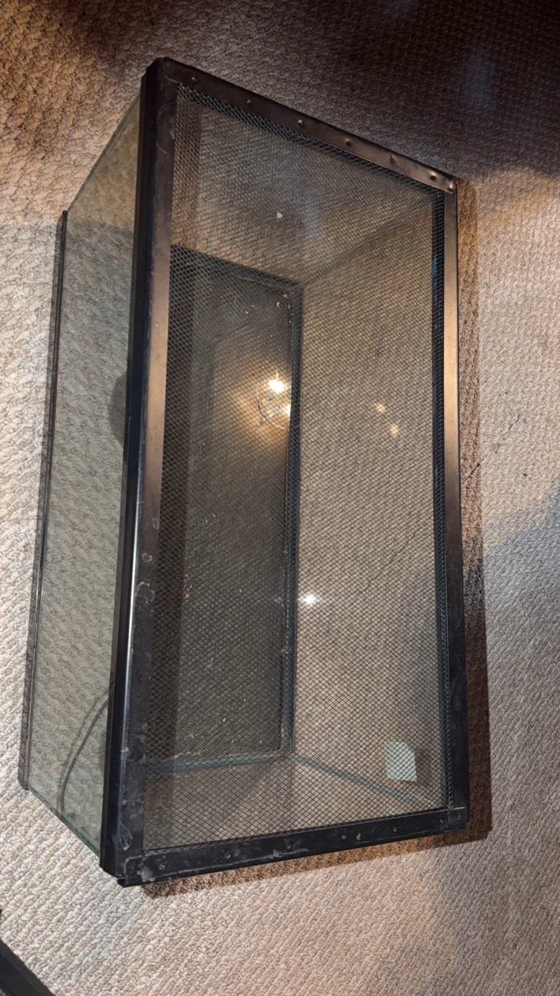 Hartz Aquarium Tank with Light