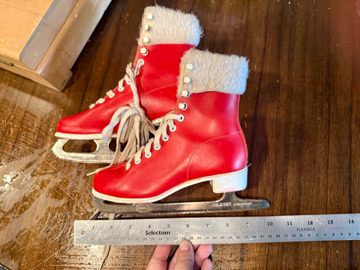 Vintage Jelinek Red Figure Skates - photo 3